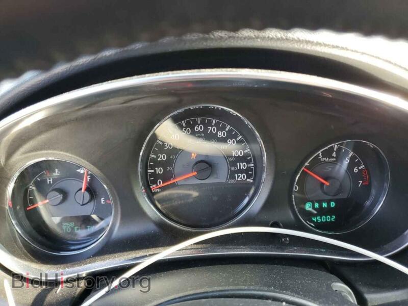 2013 Chrysler 200 (VIN 1C3CCBBG3DN717984) — photo 9 of 14