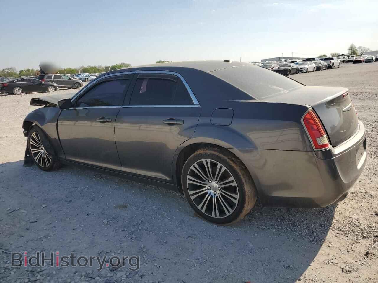 2013 CHRYSLER 300 - VIN: 2C3CCABG6DH732918 - Фото 2