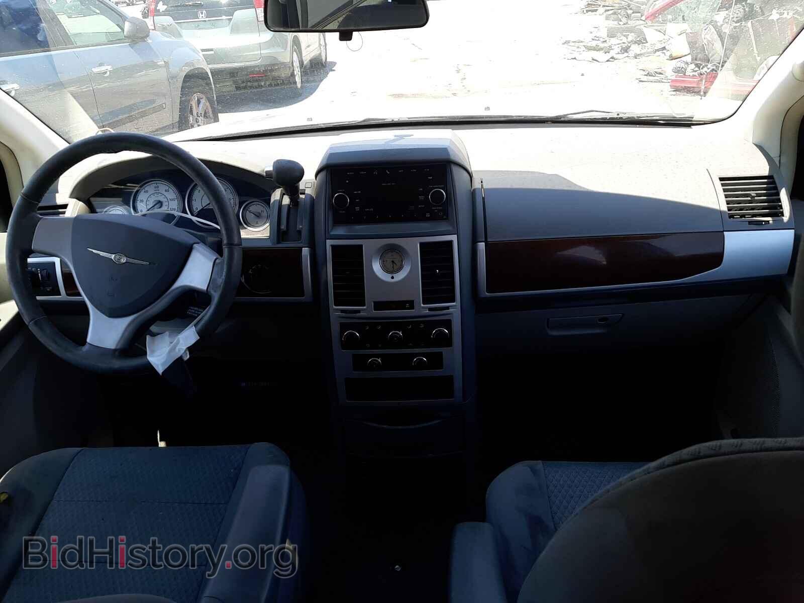 2010 CHRYSLER MINIVAN - VIN: 2A4RR5D15AR375851 - Photo 9