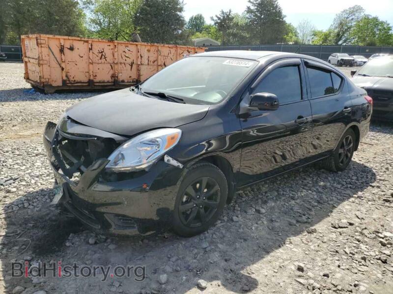 2014 Nissan VERSA S (VIN 3N1CN7AP1EL864653) — фото 1 из 12, Copart, повреждение: передняя часть