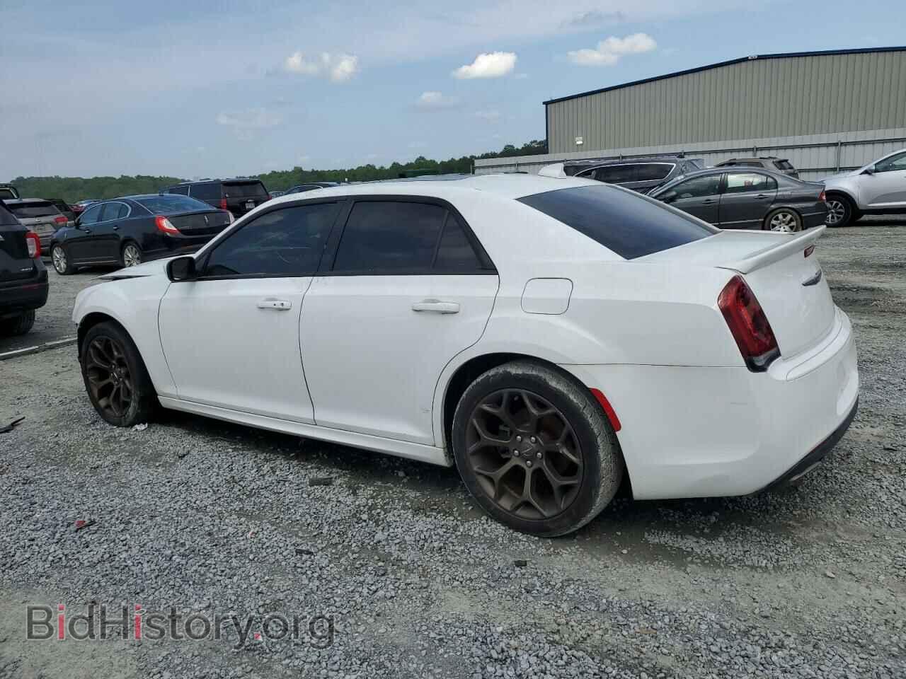2017 CHRYSLER 300 - VIN: 2C3CCABG2HH669015 - Фото 2