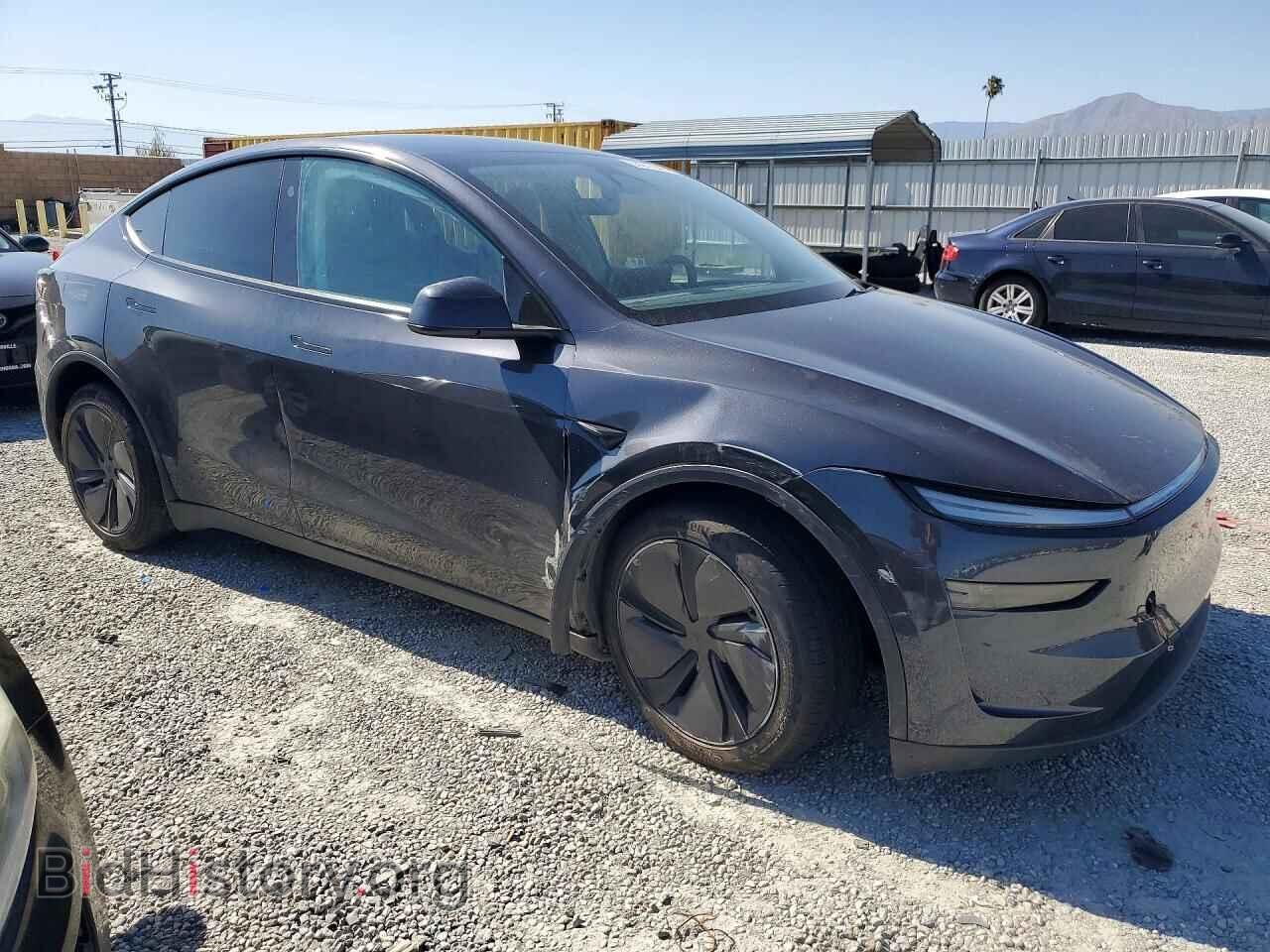 2026 TESLA MODEL Y - VIN: 7SAYGDED6TF384232 - Photo 4