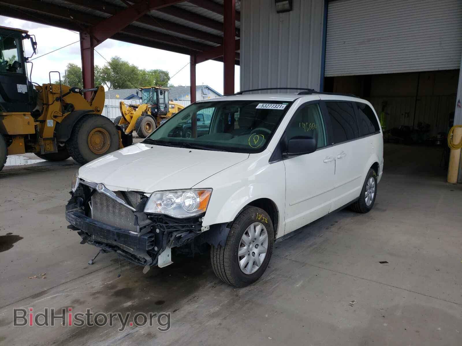 2010 CHRYSLER MINIVAN - VIN: 2A4RR4DE6AR314859 - Фото 2