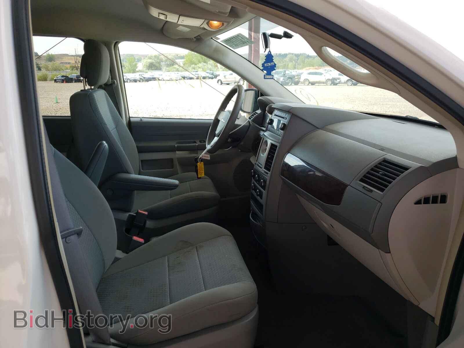2010 CHRYSLER MINIVAN - VIN: 2A4RR4DE6AR314859 - Фото 5