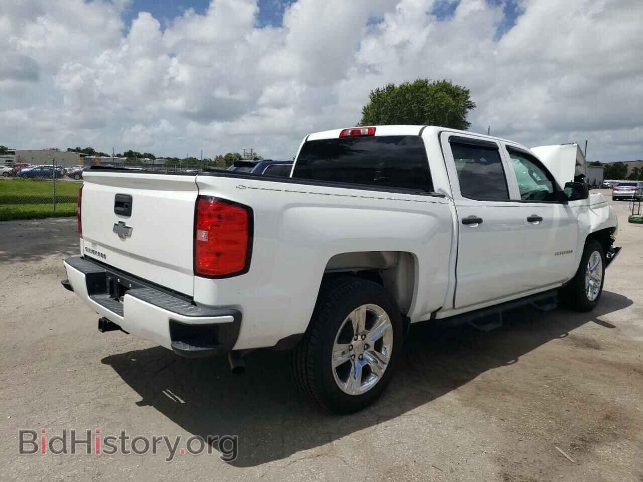 2018 CHEVROLET SILVERADO - VIN: 3GCPCPEC4JG242885 - Фото 4
