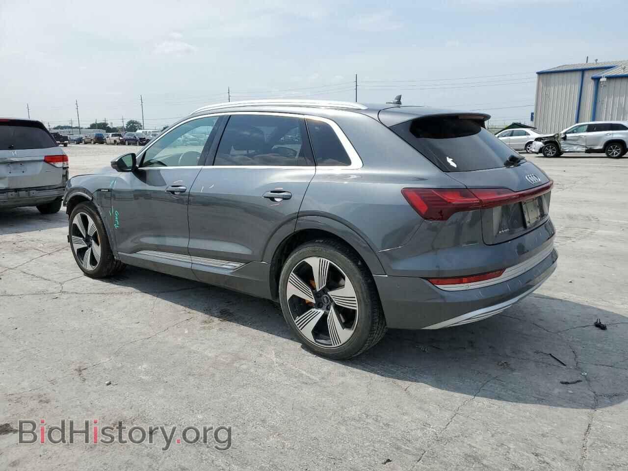2019 AUDI E-TRON - VIN: WA1VAAGE5KB006016 - Photo 2
