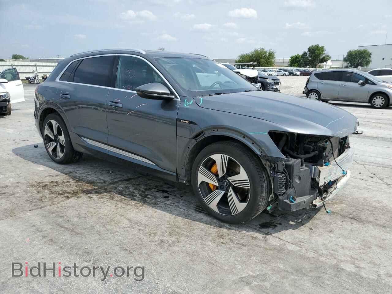 2019 AUDI E-TRON - VIN: WA1VAAGE5KB006016 - Photo 4