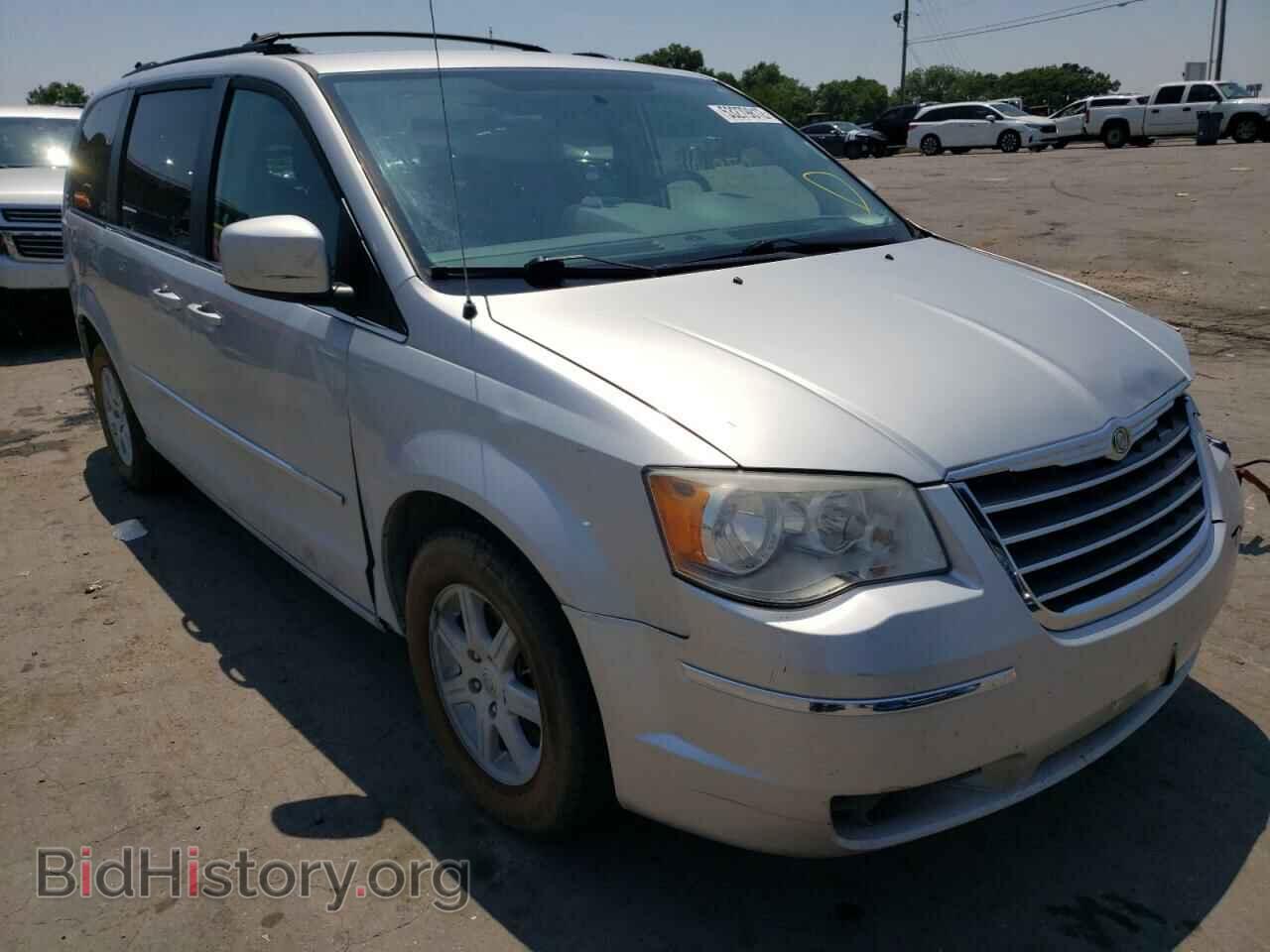 Photo 2A4RR5D17AR421471 - CHRYSLER MINIVAN 2010