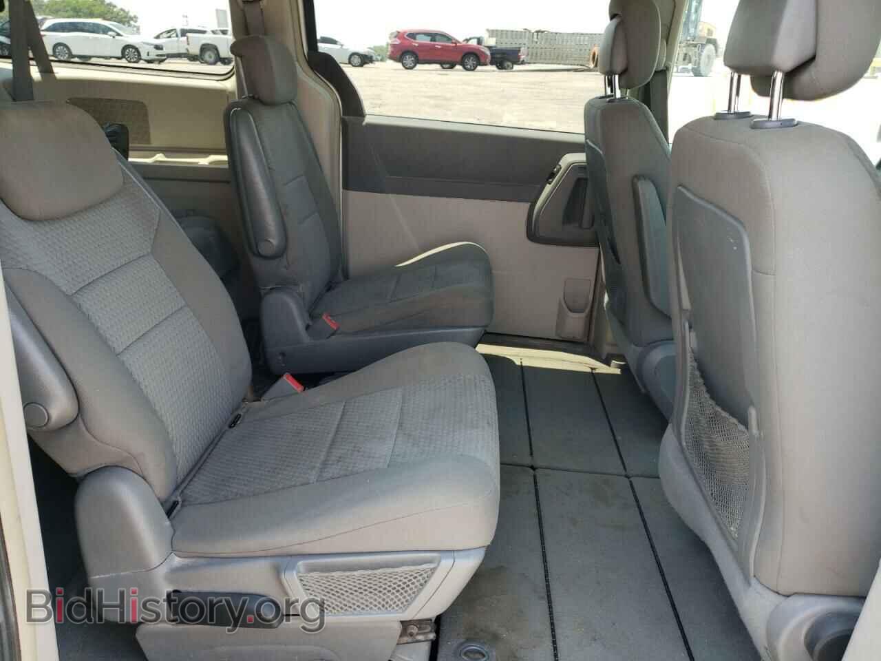 2010 CHRYSLER MINIVAN - VIN: 2A4RR5D17AR421471 - Фото 6