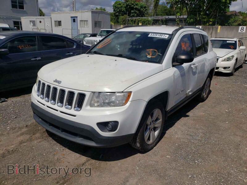 2011 Jeep COMPASS (VIN 1J4NT1FB9BD189569) — фото 2 из 10