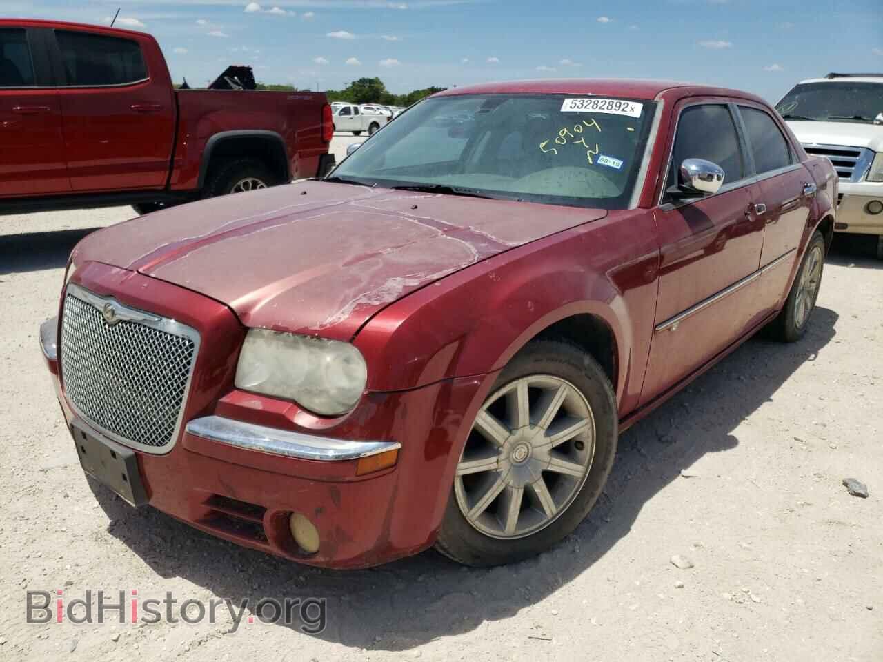 2009 CHRYSLER 300 - VIN: 2C3KA63TX9H564668 - Фото 2
