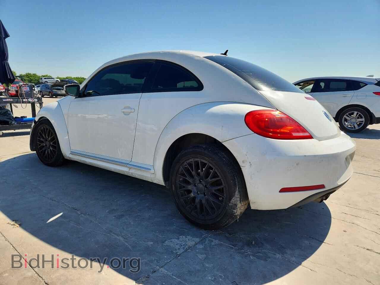 2012 VOLKSWAGEN BEETLE - VIN: 3VWJP7AT1CM619254 - Фото 2