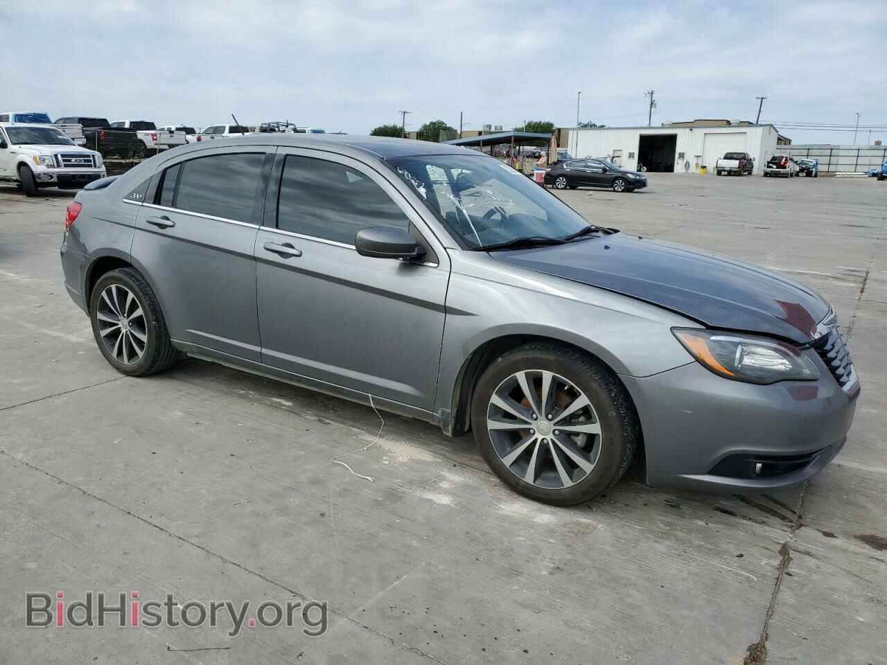 2011 CHRYSLER 200 - VIN: 1C3BC8FG3BN577795 - Photo 4