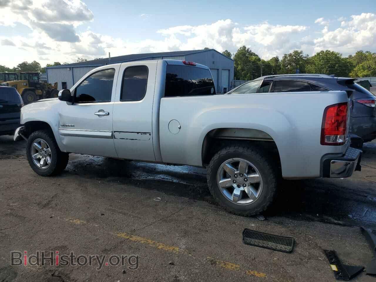 2012 GMC SIERRA - VIN: 1GTR1VE03CZ126962 - Фото 2