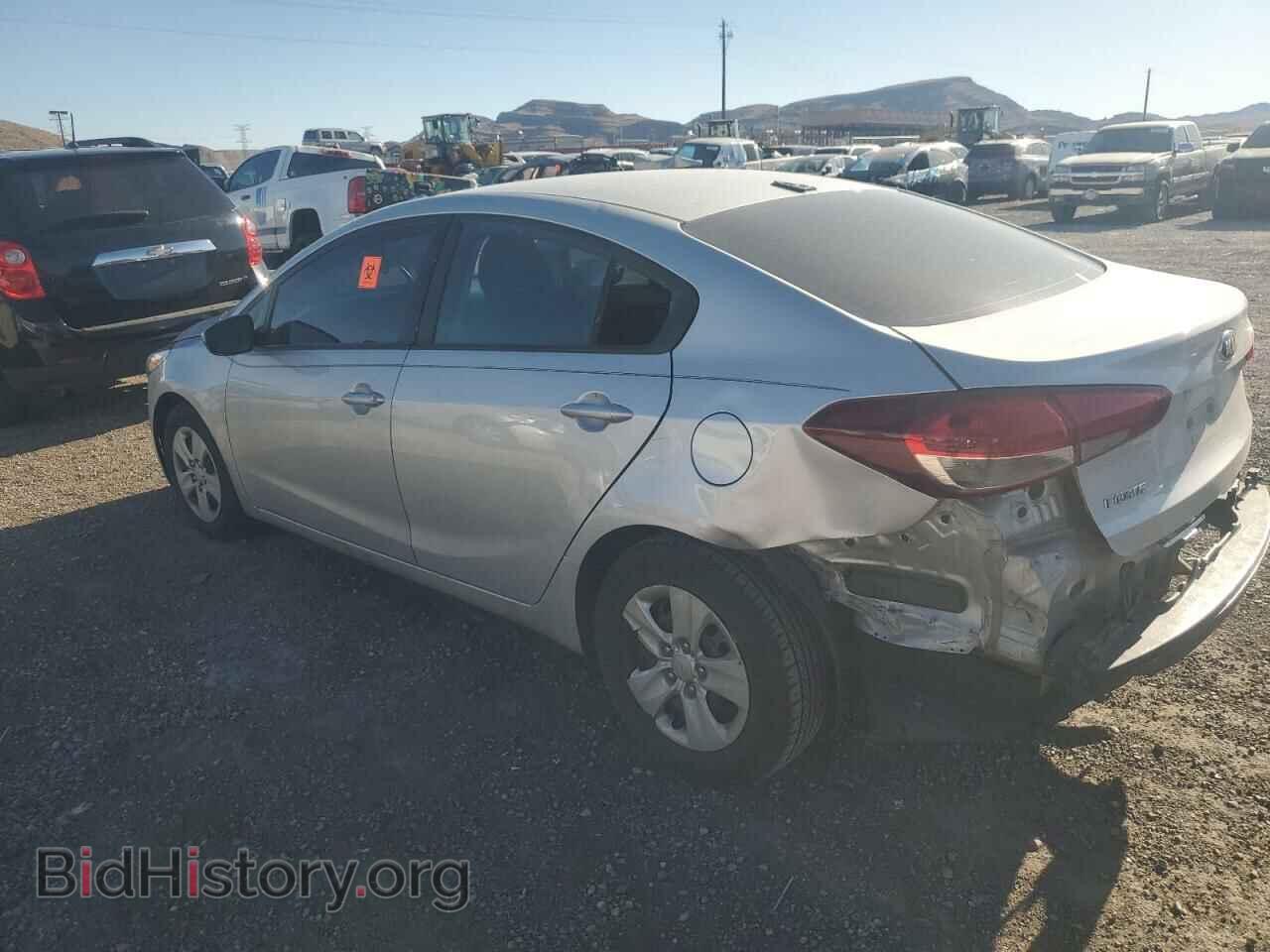2017 KIA FORTE - VIN: 3KPFK4A77HE042255 - Фото 2