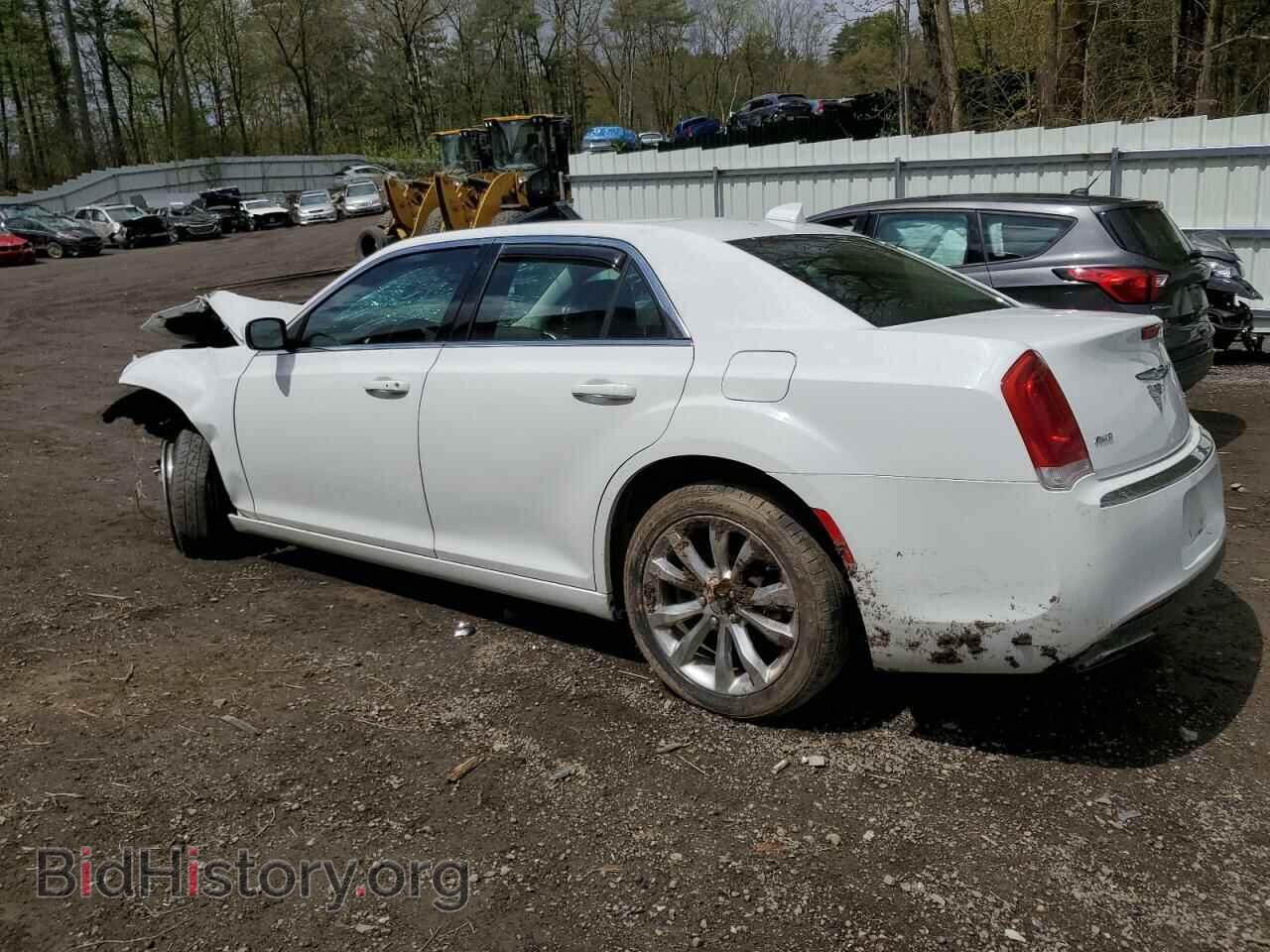 2016 CHRYSLER 300 - VIN: 2C3CCARG3GH274152 - Фото 2