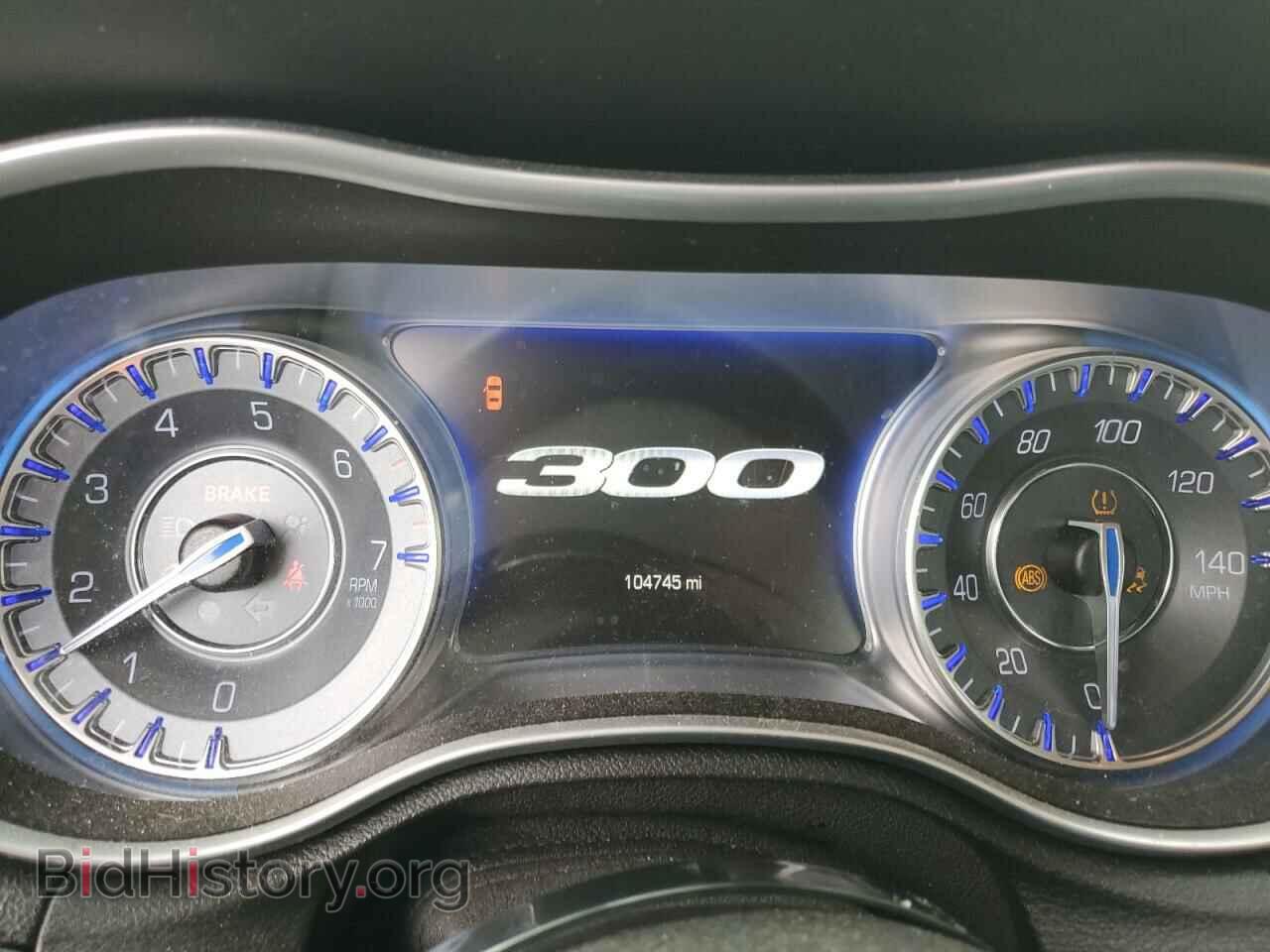 2016 CHRYSLER 300 - VIN: 2C3CCARG3GH274152 - Фото 9