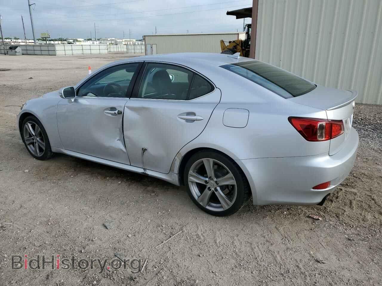 2011 LEXUS IS - VIN: JTHBF5C20B5137543 - Photo 2