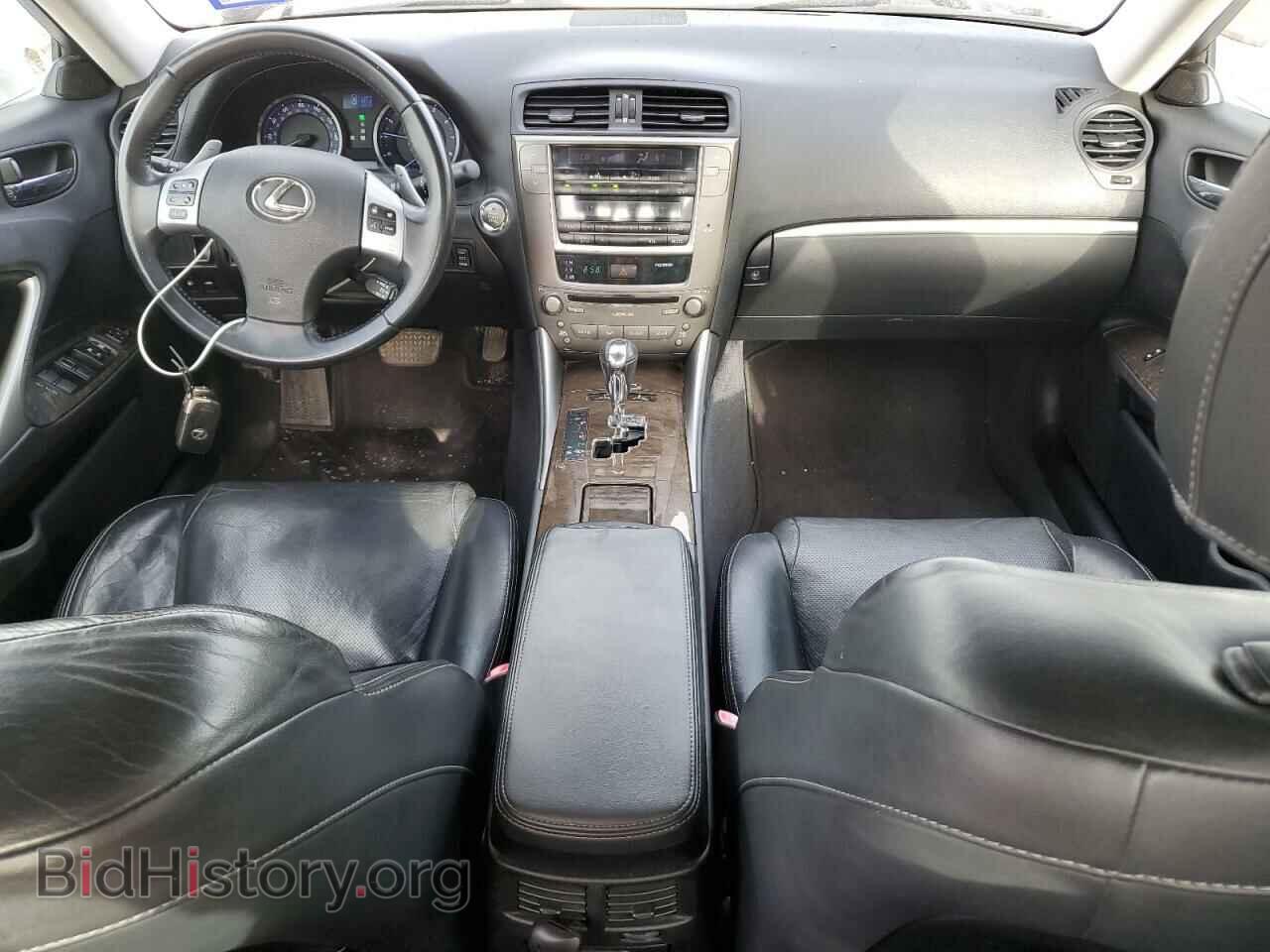 2011 LEXUS IS - VIN: JTHBF5C20B5137543 - Photo 8