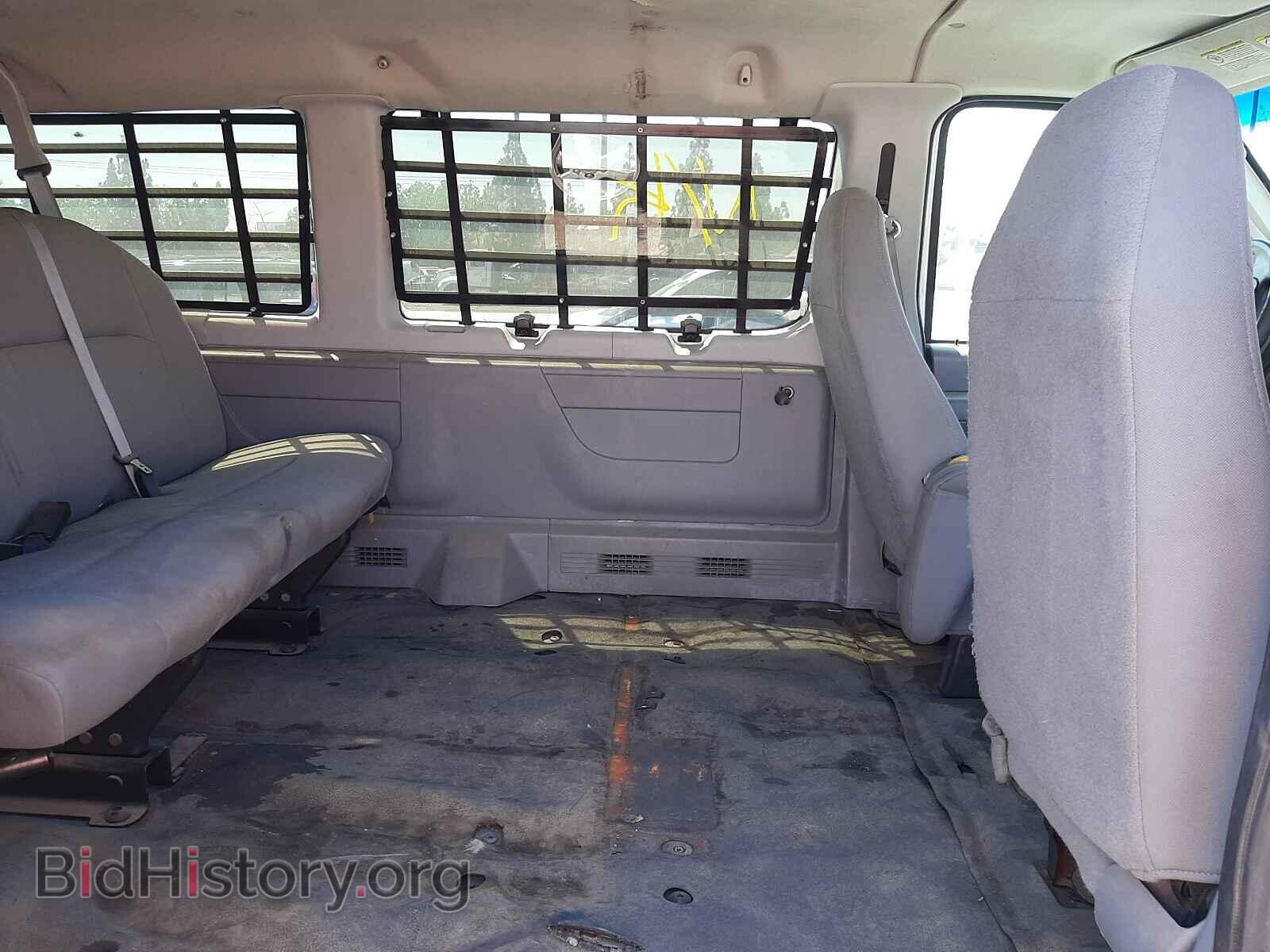 2008 FORD ECONOLINE - VIN: 1FBSS31L08DA13241 - Photo 6