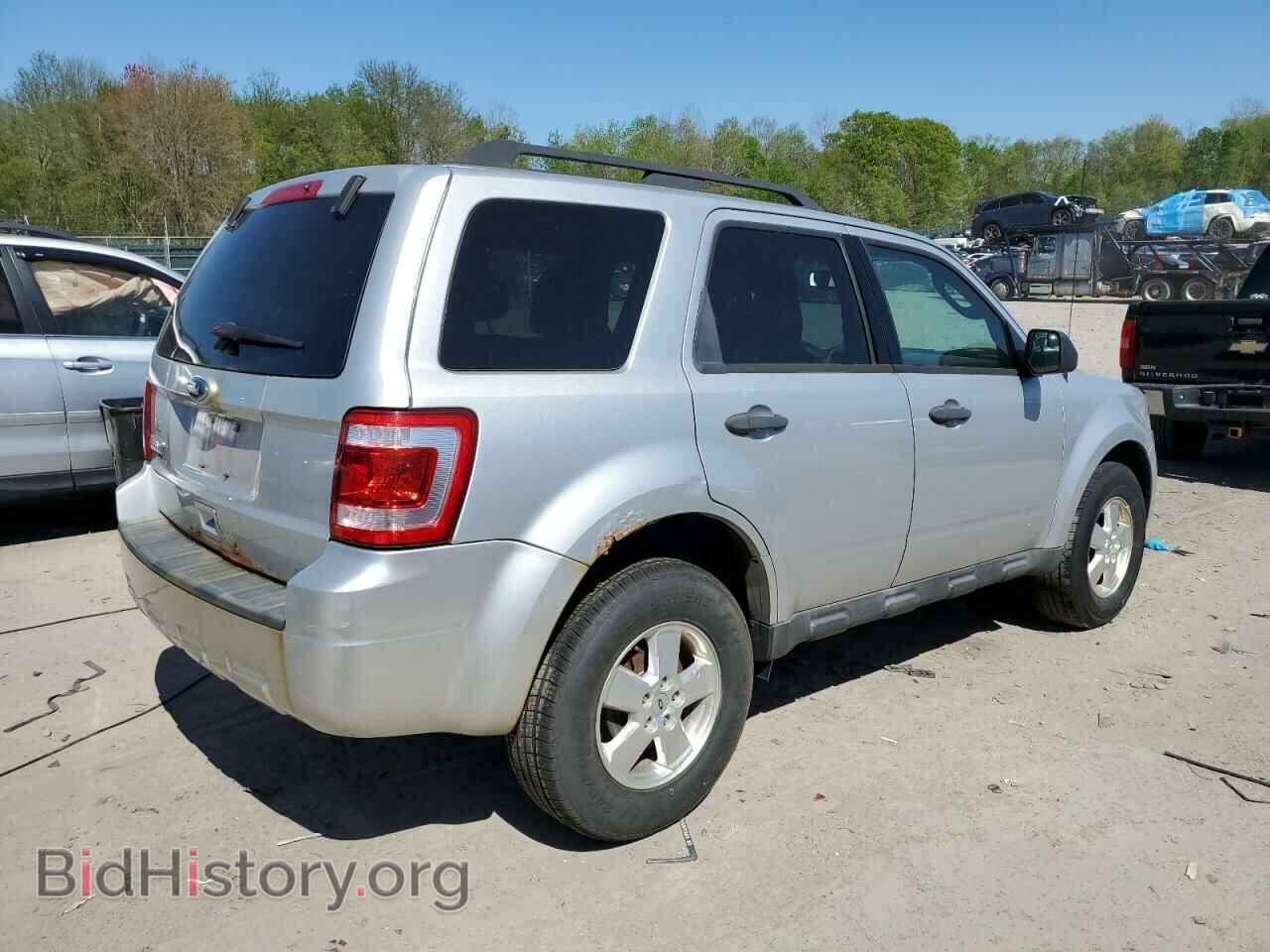 2011 FORD ESCAPE - VIN: 1FMCU9D72BKA46929 - Фото 3