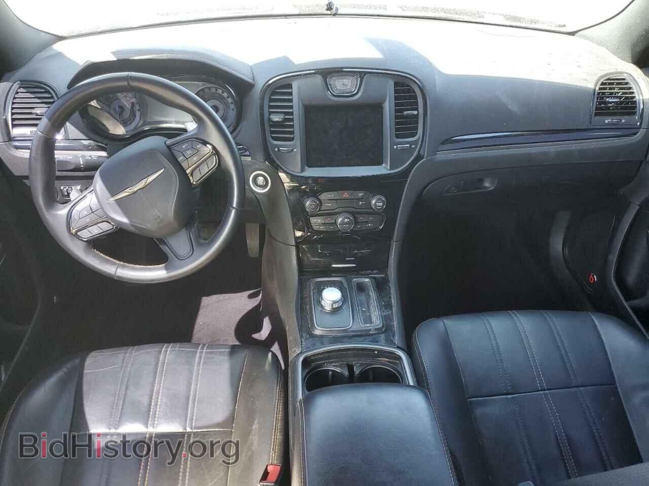 2017 CHRYSLER 300 - VIN: 2C3CCABG8HH518230 - Фото 8