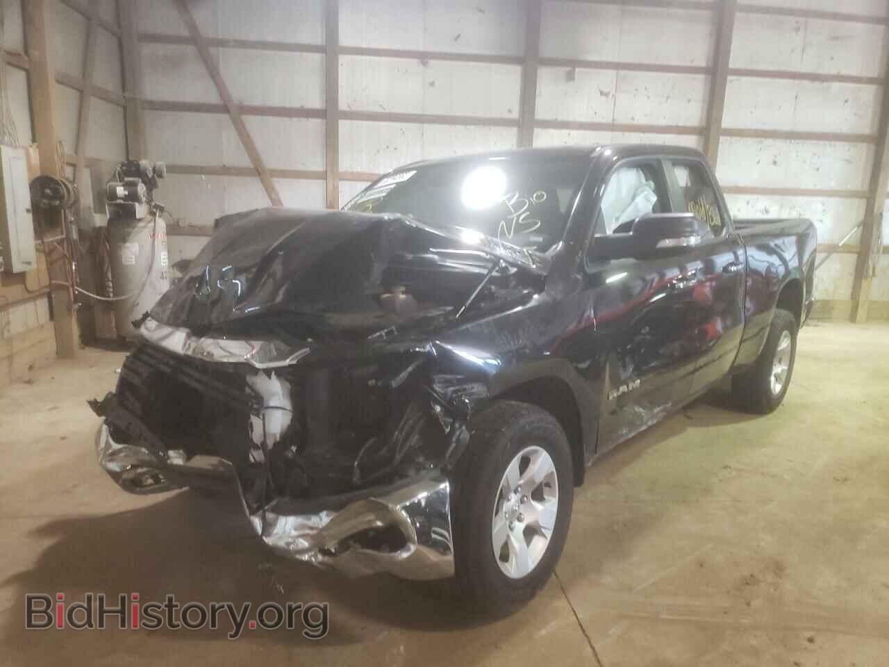 2020 RAM 1500 - VIN: 1C6SRFBT3LN253546 - Фото 2
