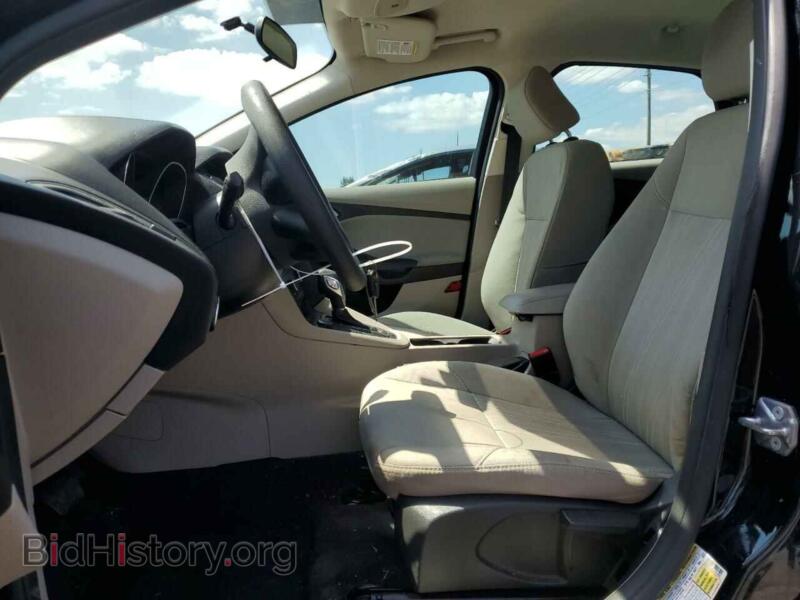 2017 Ford FOCUS (VIN 1FADP3F26HL221366) — фото 7 из 12