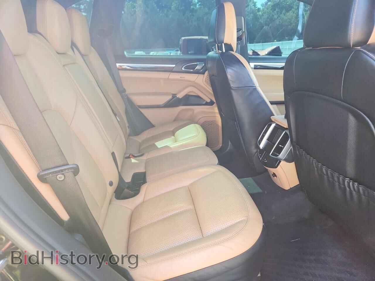 2016 PORSCHE CAYENNE - VIN: WP1AA2A21GLA03039 - Photo 11