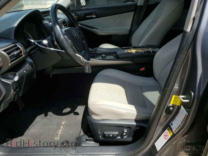 2014 Lexus IS (VIN JTHBE1D23E5012504) — фото 7 из 12