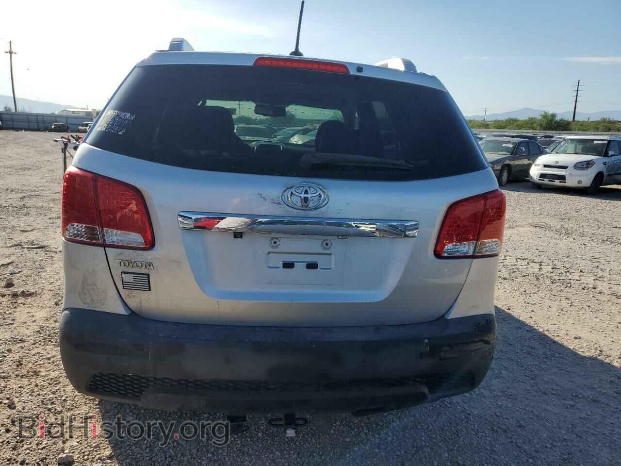 2012 KIA SORENTO - VIN: 5XYKT3A69CG288345 - Фото 6