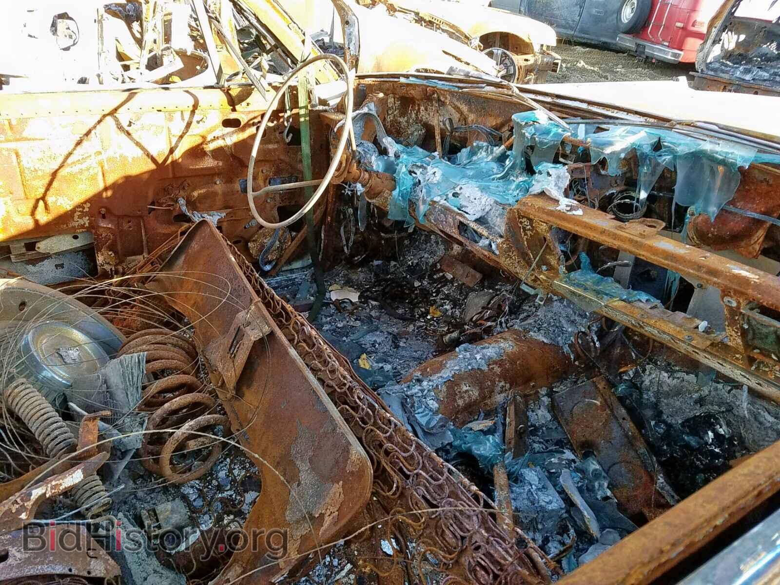 1964 CADILLAC DEVILLE - VIN: 64JZ112924 - Фото 5
