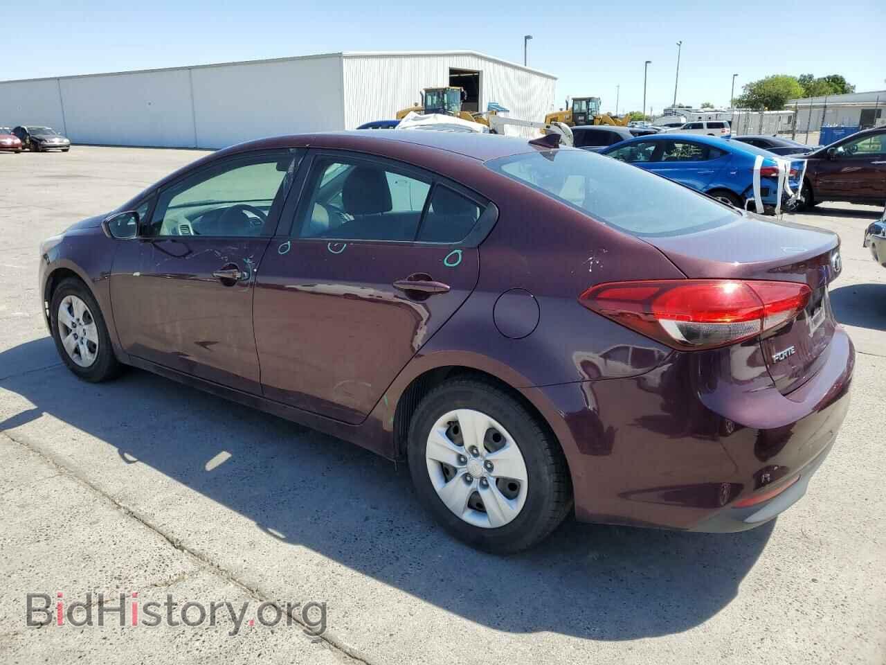 2017 KIA FORTE - VIN: 3KPFK4A71HE053817 - Фото 2