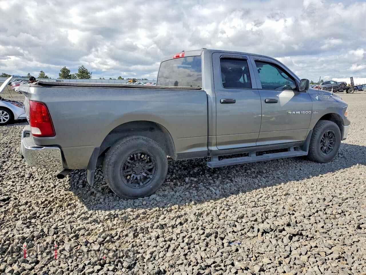 2011 DODGE RAM 1500 - VIN: 1D7RV1GTXBS632855 - Фото 3