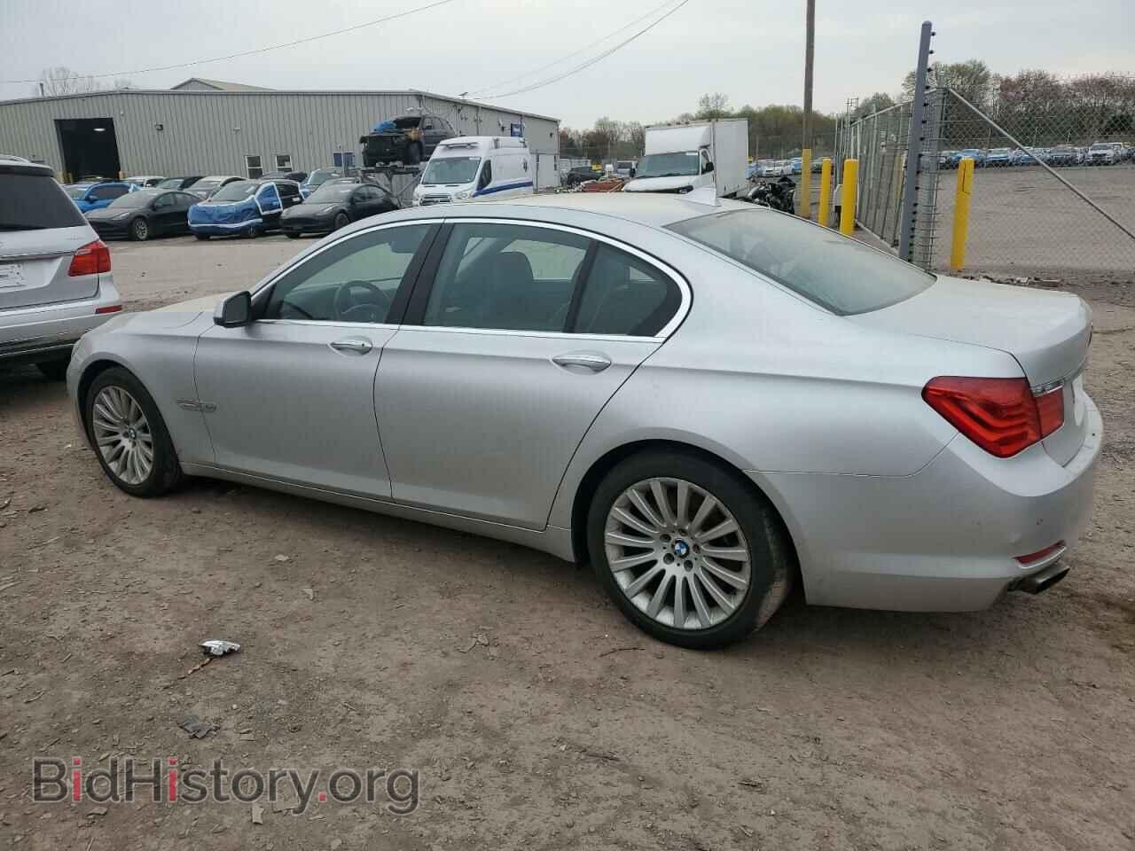 2012 BMW 7 SERIES - VIN: WBAKC6C55CC396517 - Фото 2