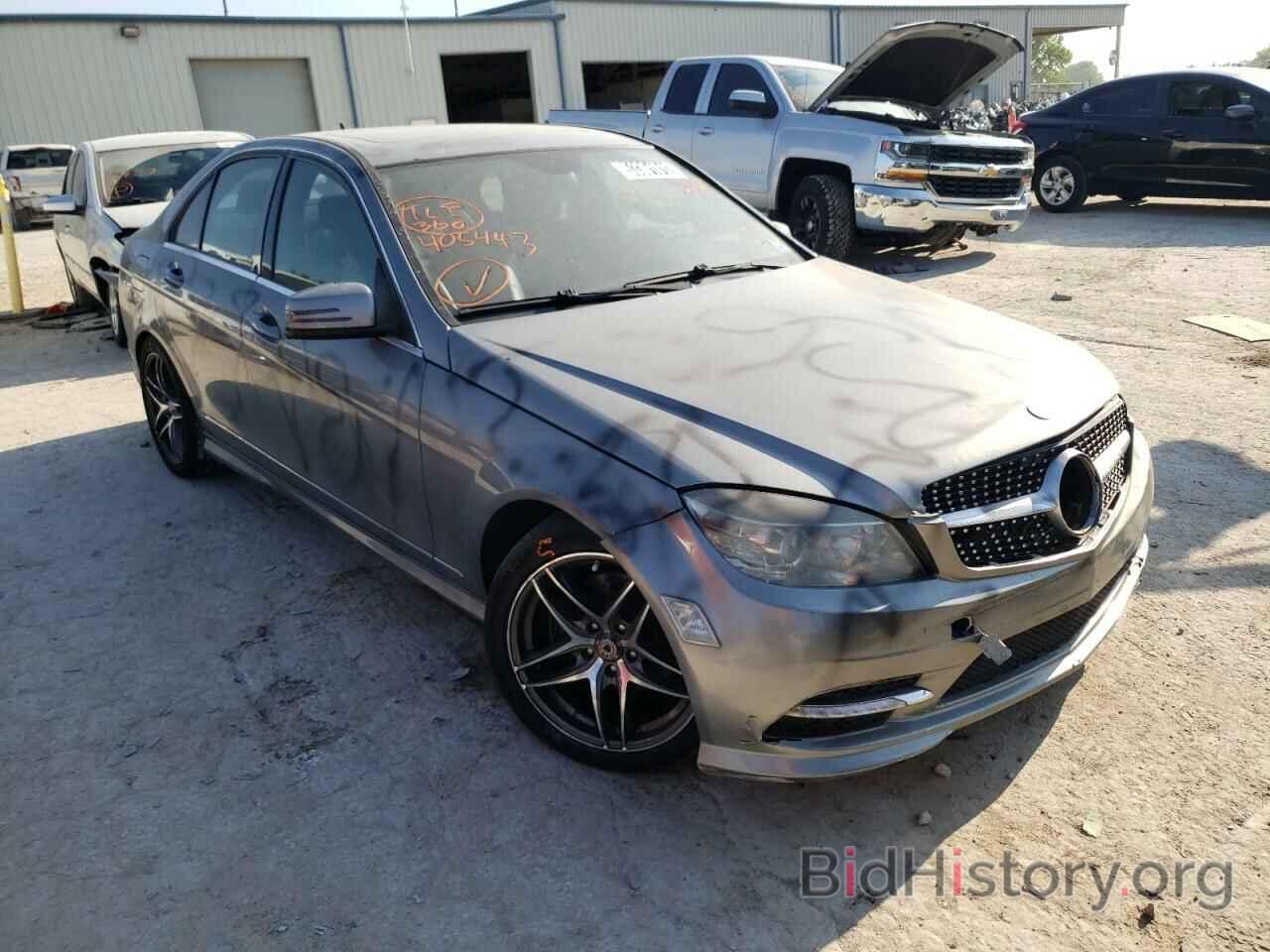 Photo WDDGF8BBXAF405443 - MERCEDES-BENZ C-CLASS 2010