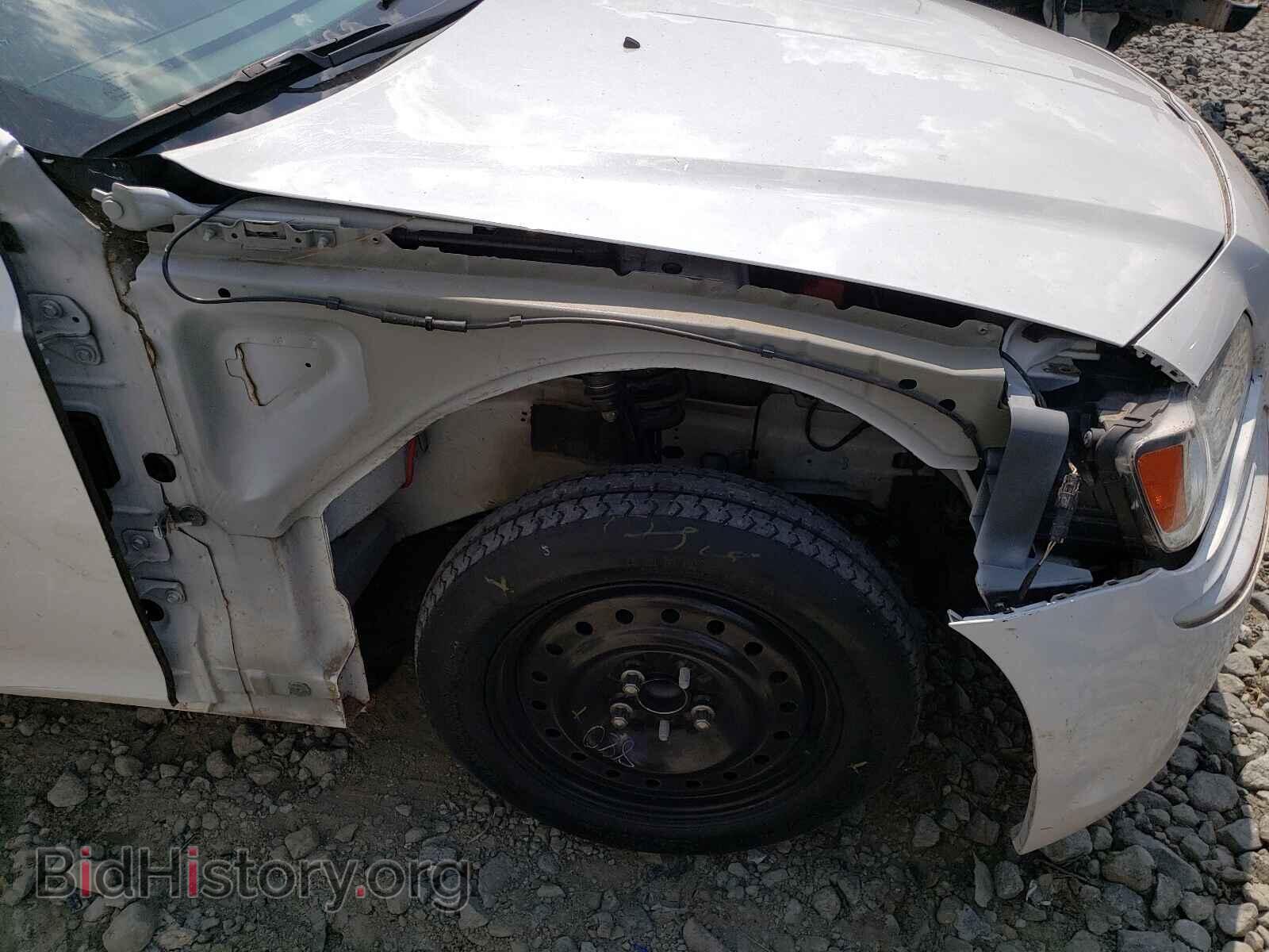 2013 CHRYSLER 300 - VIN: 2C3CCAAG5DH732104 - Фото 9
