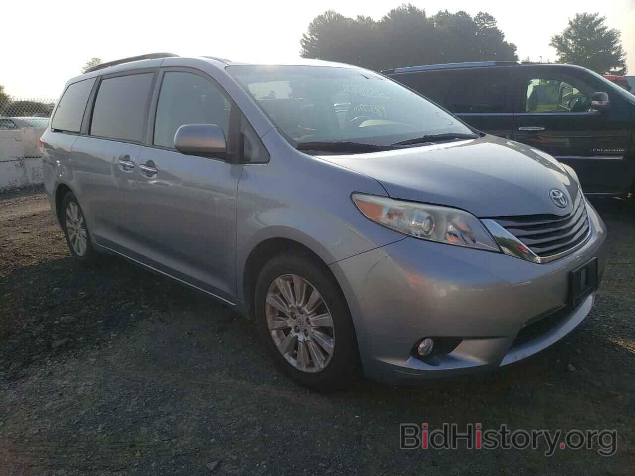 Фотография 5TDDK3DC8BS018974 - TOYOTA SIENNA 2011