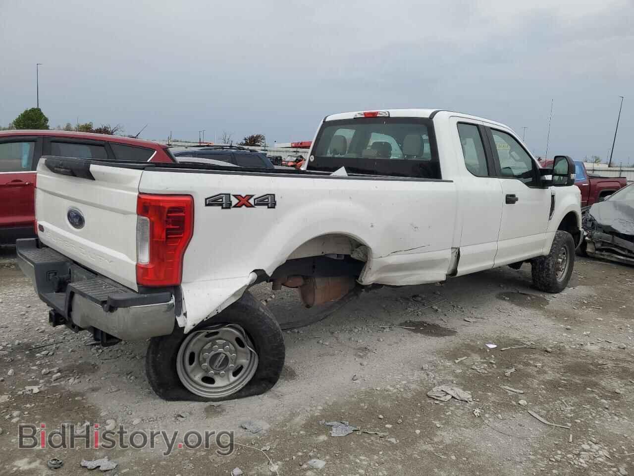 2017 FORD F250 - VIN: 1FT7X2B68HEE35225 - Фото 3