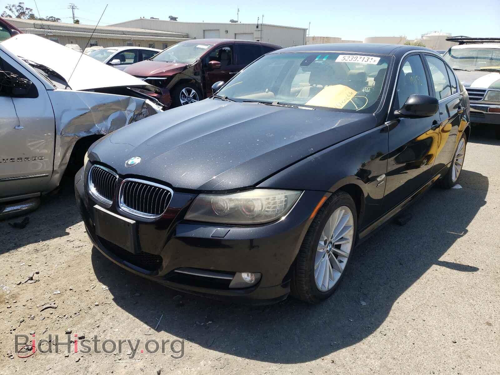 2009 BMW 3 SERIES - VIN: WBAPL33599A405132 - Фото 2