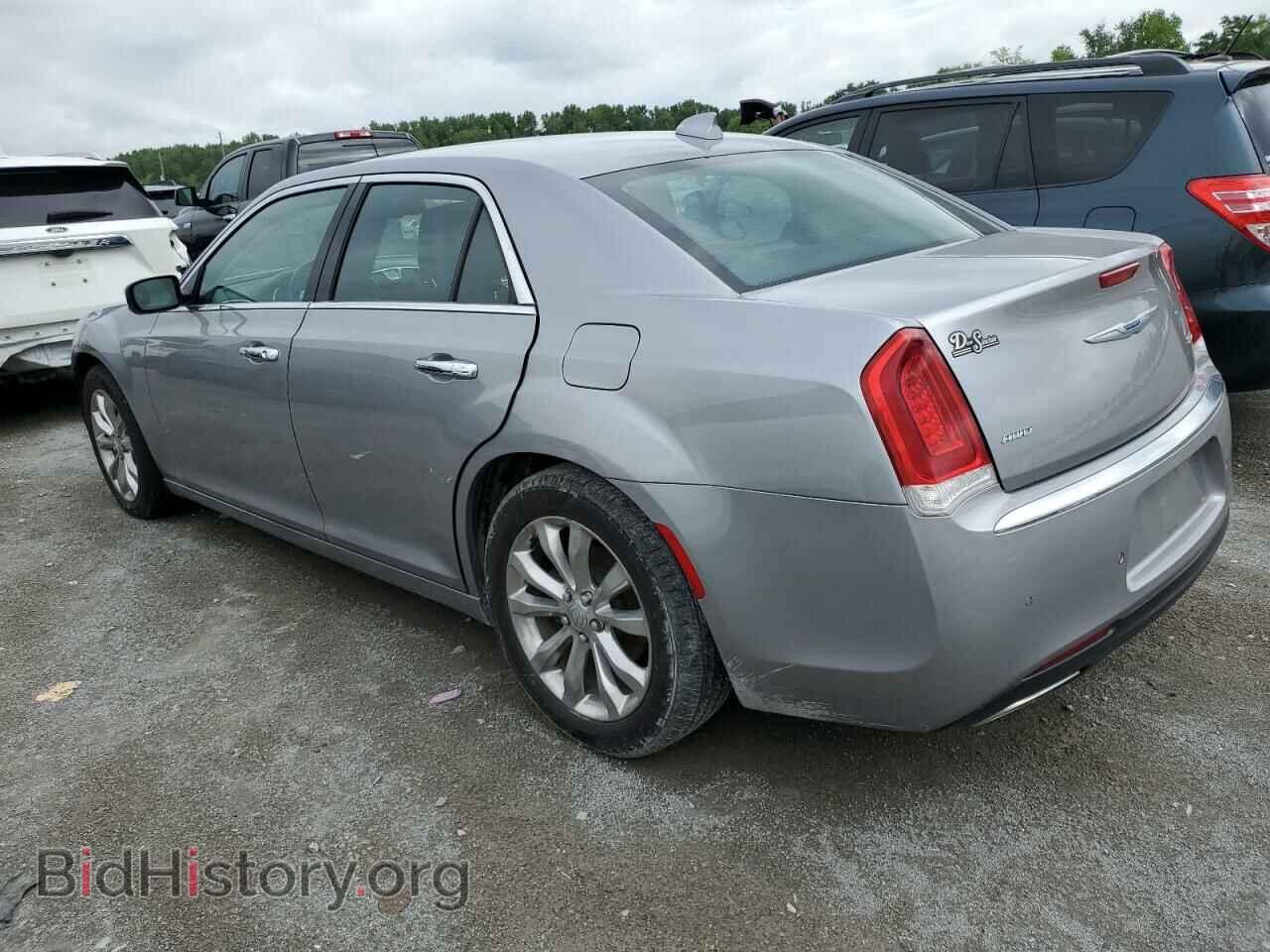 2018 CHRYSLER 300 - VIN: 2C3CCAKG5JH268161 - Фото 2