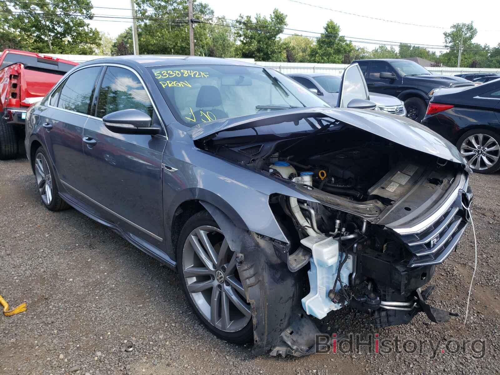 Photo 1VWDT7A38HC045981 - VOLKSWAGEN PASSAT 2017