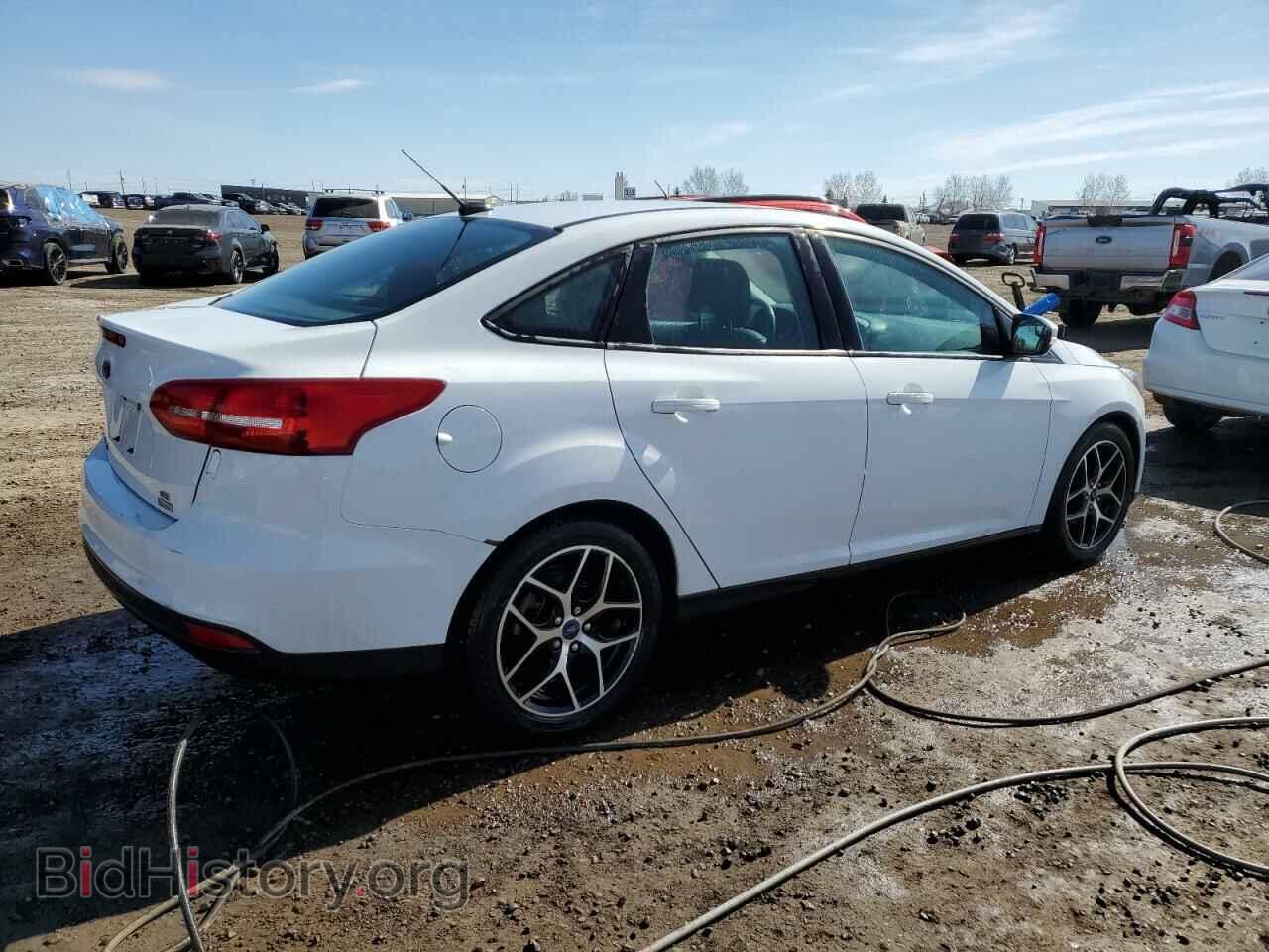 2018 FORD FOCUS - VIN: 1FADP3FE7JL317359 - Фото 3