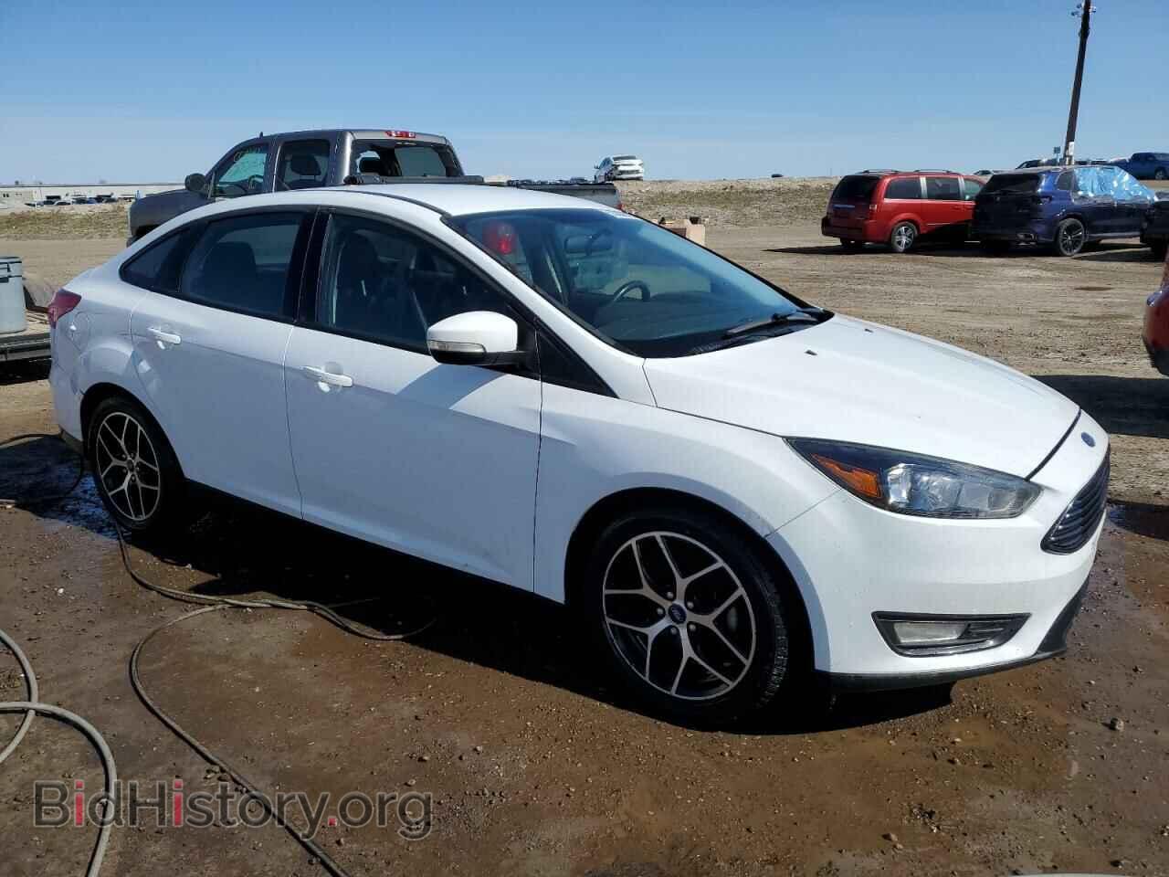 2018 FORD FOCUS - VIN: 1FADP3FE7JL317359 - Фото 4