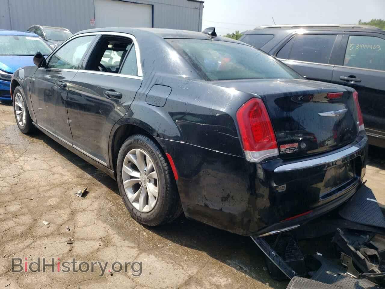 2015 CHRYSLER 300 - VIN: 2C3CCAAG2FH832809 - Фото 2