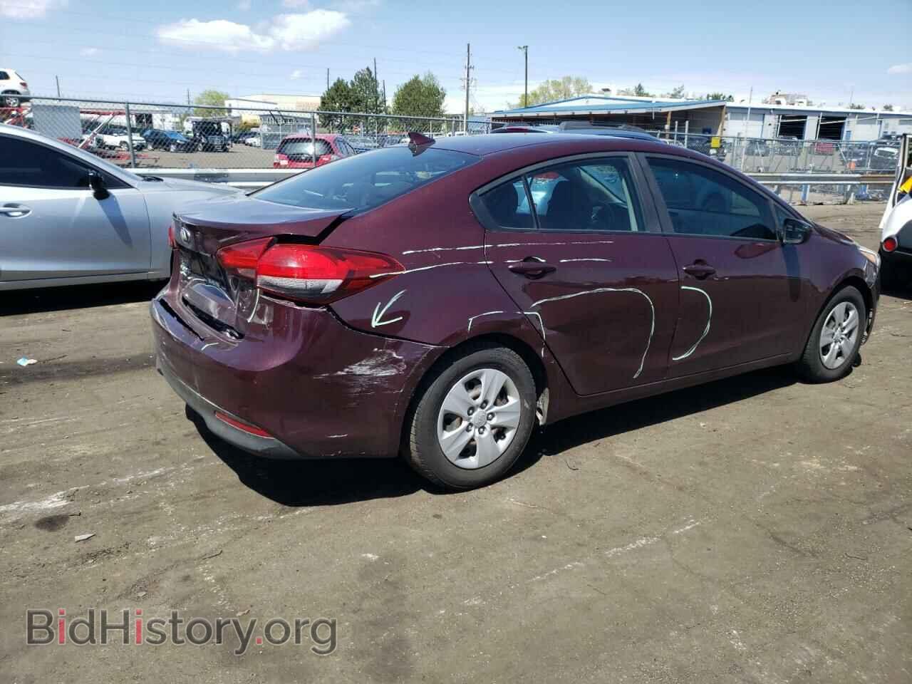 2017 KIA FORTE - VIN: 3KPFK4A77HE140282 - Photo 3