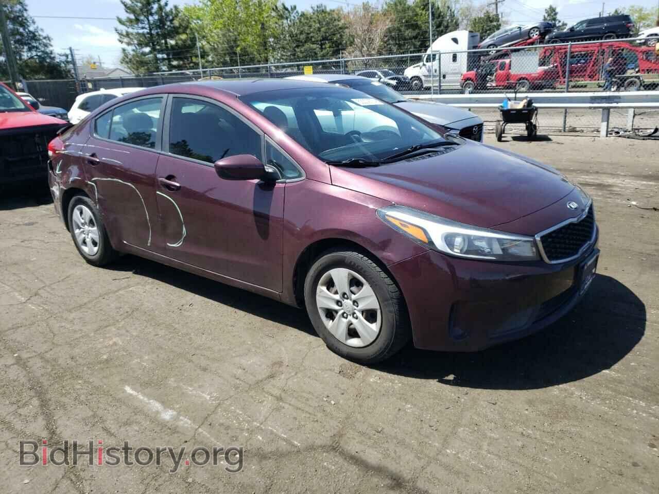 2017 KIA FORTE - VIN: 3KPFK4A77HE140282 - Photo 4
