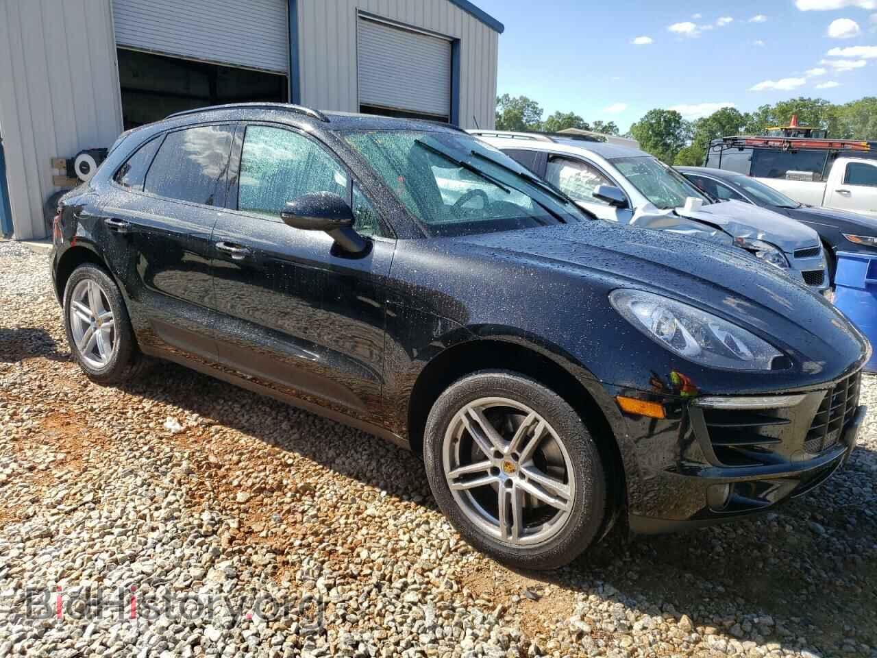 2017 PORSCHE MACAN - VIN: WP1AA2A52HLB08314 - Photo 4
