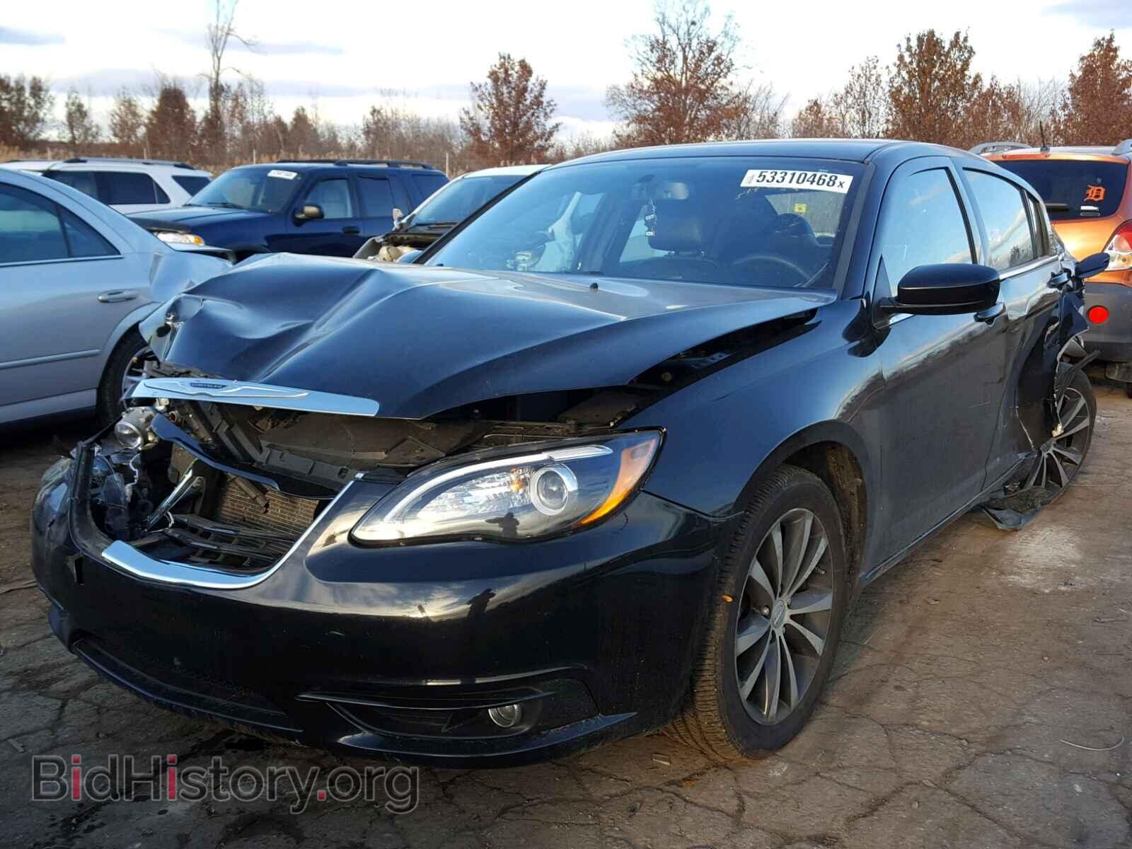 2013 CHRYSLER 200 - VIN: 1C3CCBCG3DN521087 - Фото 2