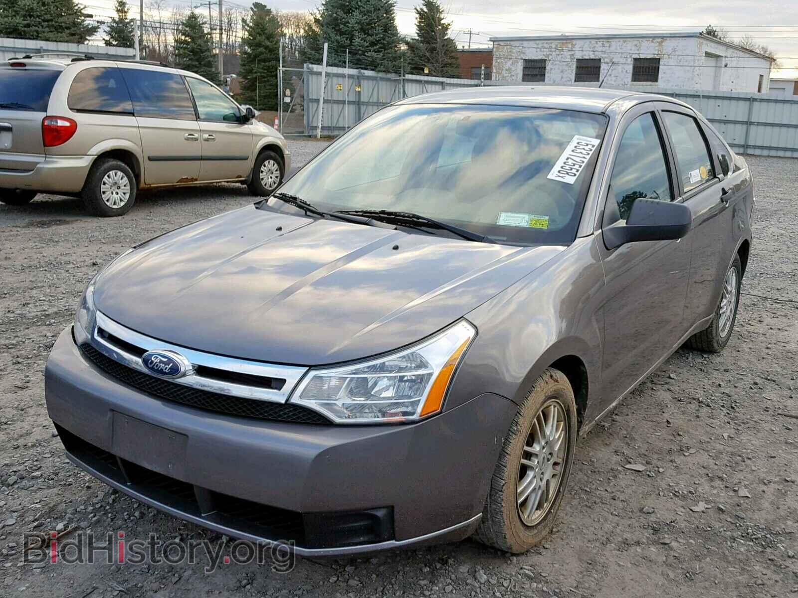 2011 FORD FOCUS - VIN: 1FAHP3FN0BW104819 - Фото 2
